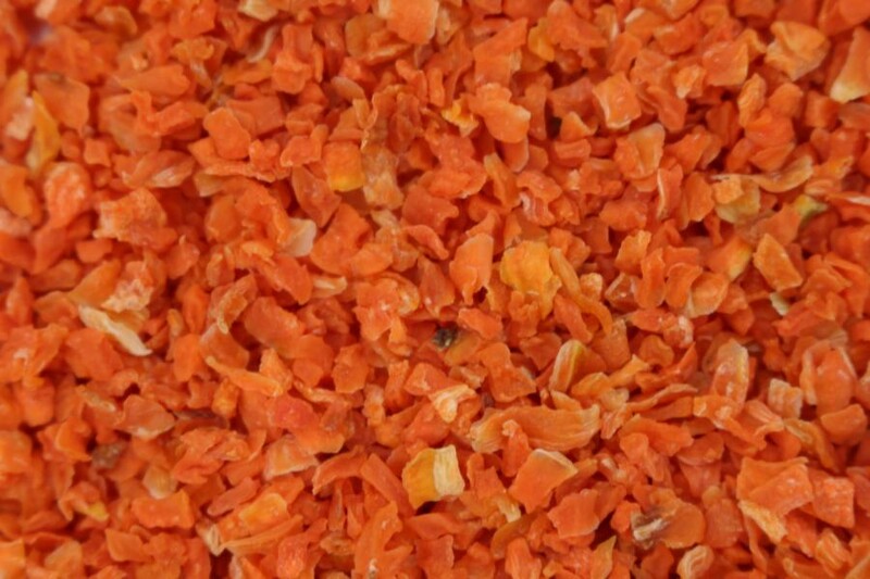 carrots granules organic