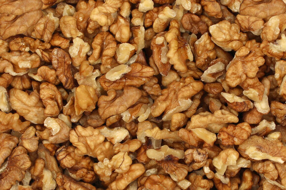 walnut kernels light pieces organic